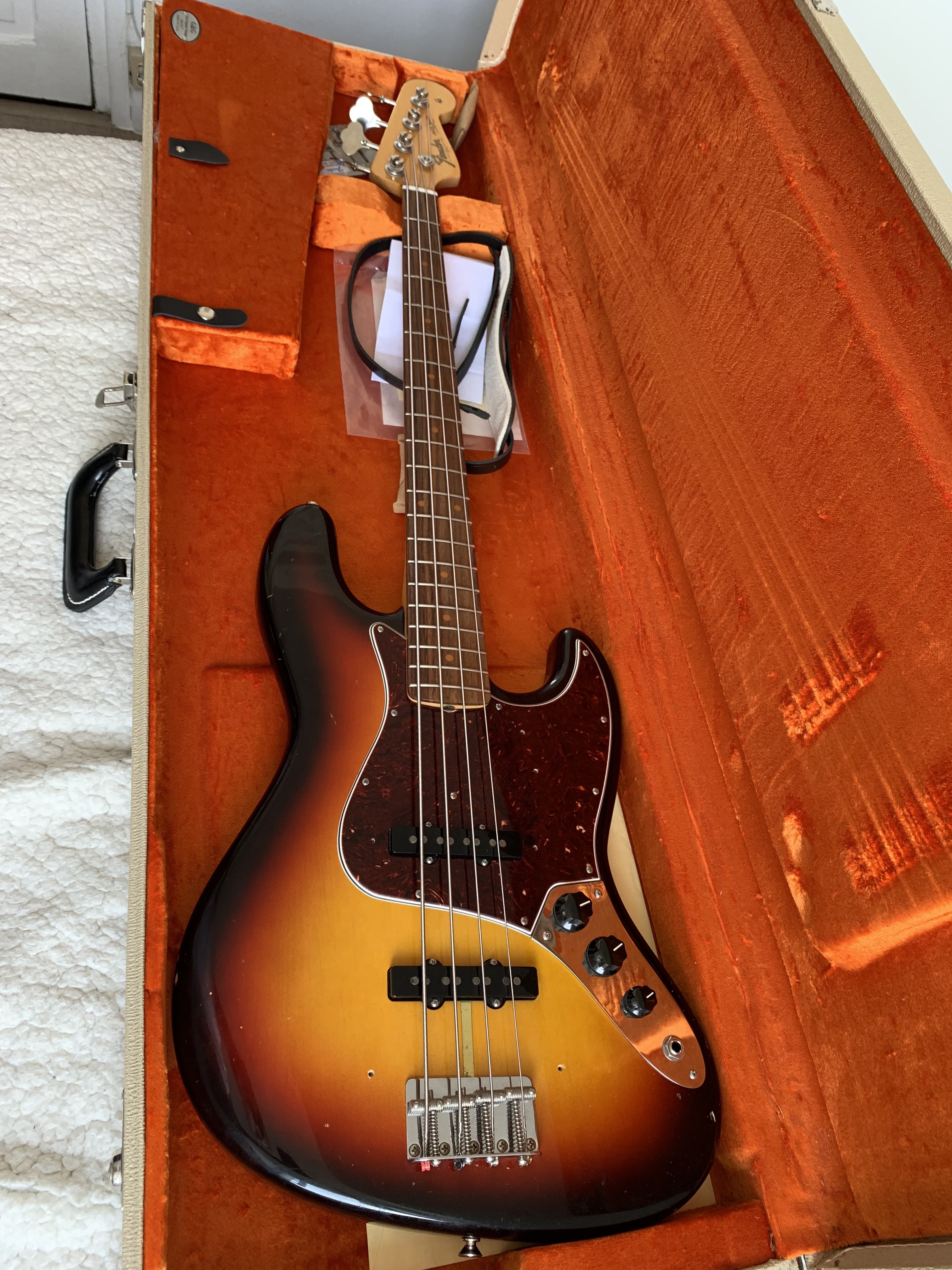 Fender American Vintage '64 Jazz Bass