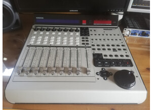 Mackie Control Universal Pro (63388)