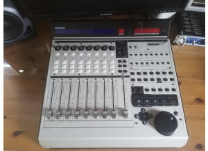 Mackie Control Universal Pro (21647)