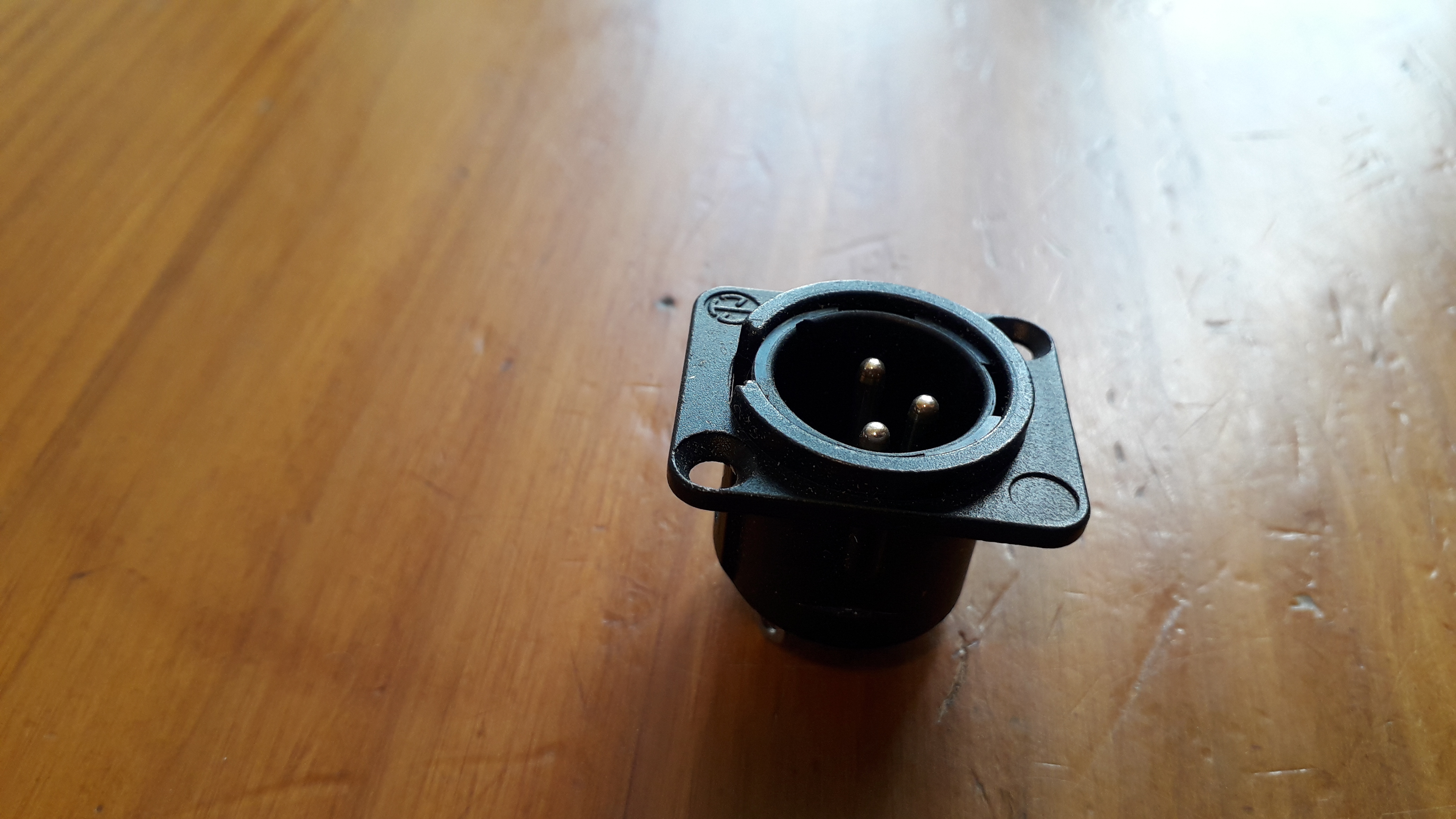 Neutrik NC3MD-L-BAG-1 embase XLR mâle