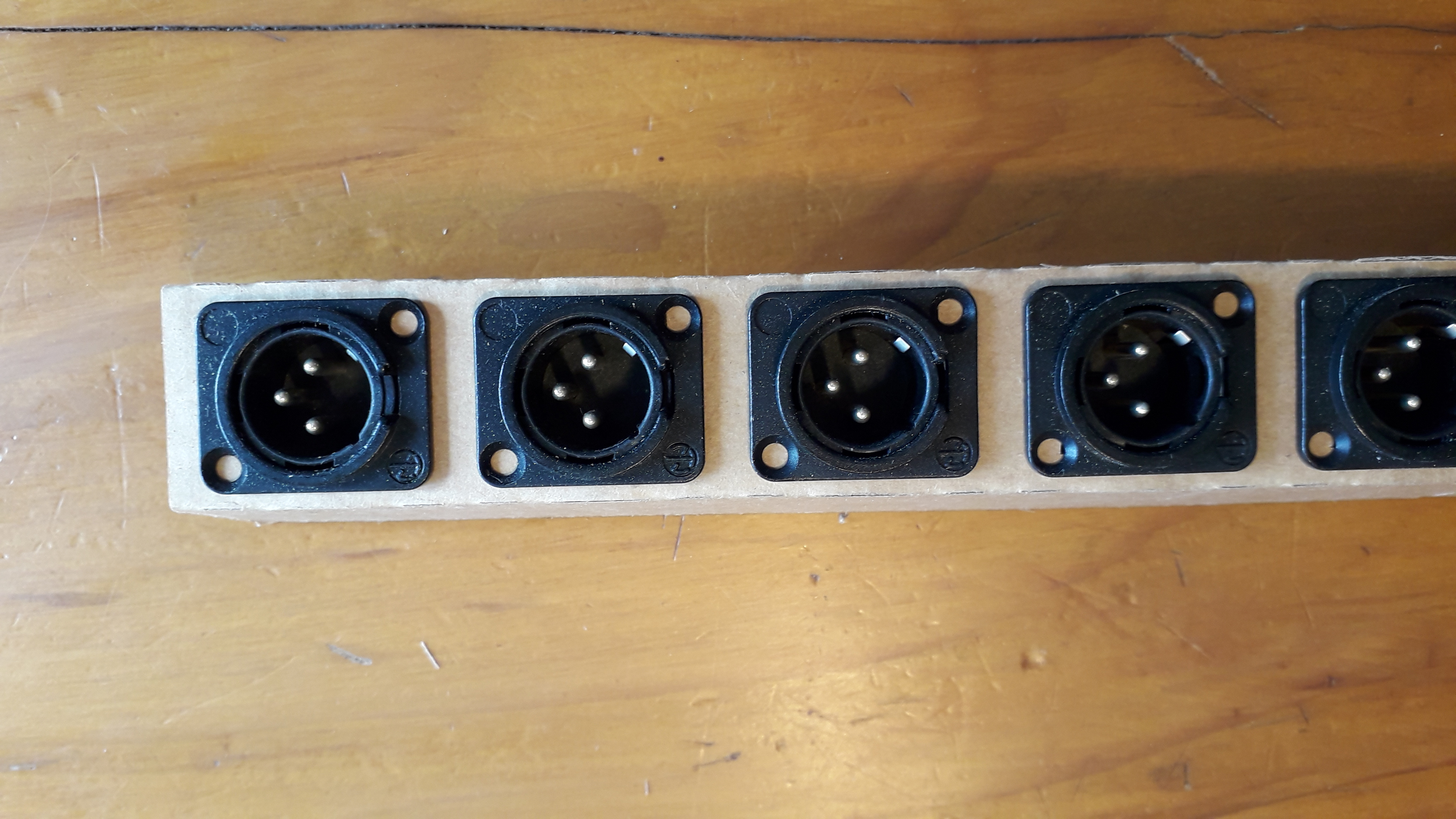 Neutrik NC3MD (14960)