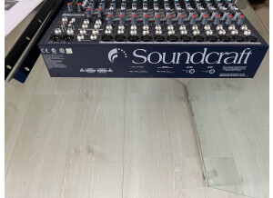 Soundcraft EPM12 (58697)