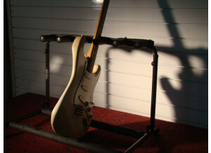 RTX RockStand pour 3 guitares