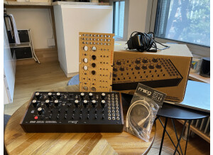 Moog Music DFAM (Drummer From Another Mother) (38294)
