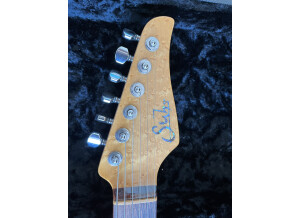 60B4C2FC-4D02-4B9F-A823-AED2308882A5