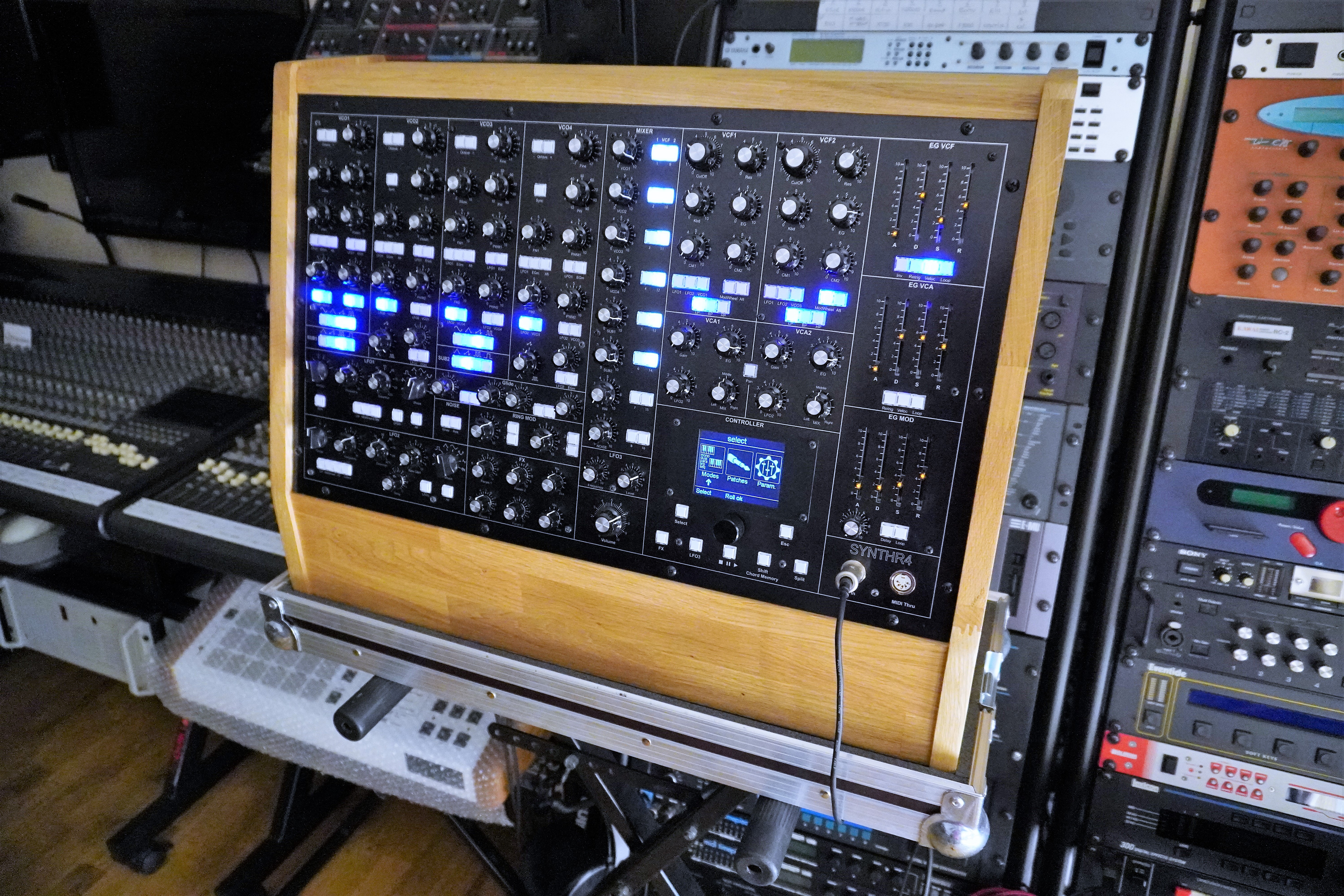 SynthR4_02tof 02.JPG
