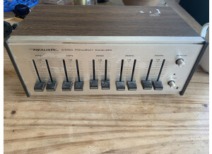 Realistic Five Band Stereo Frequency Equalizer (57579)