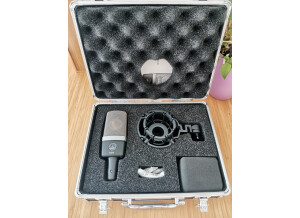 AKG PR