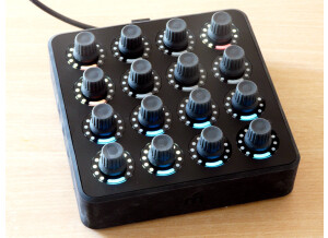 DJ Techtools Midi Fighter Twister (20972)