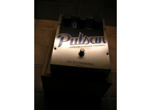 Electro-Harmonix Pulsar (13359)