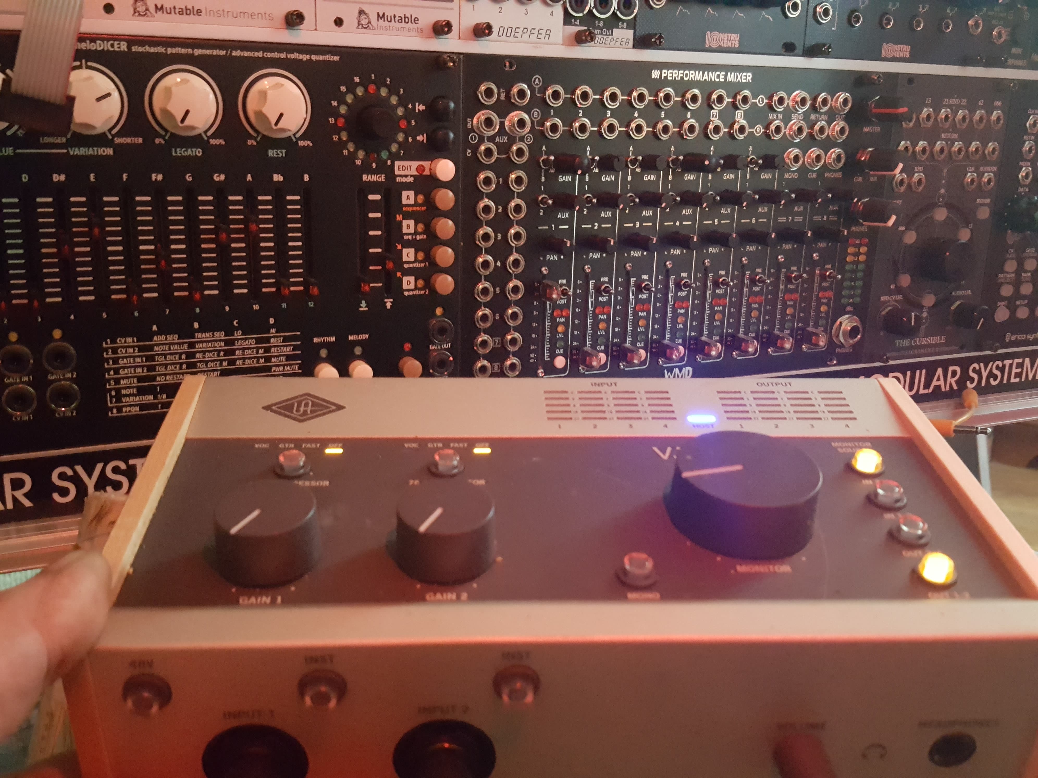 Universal Audio Volt 476