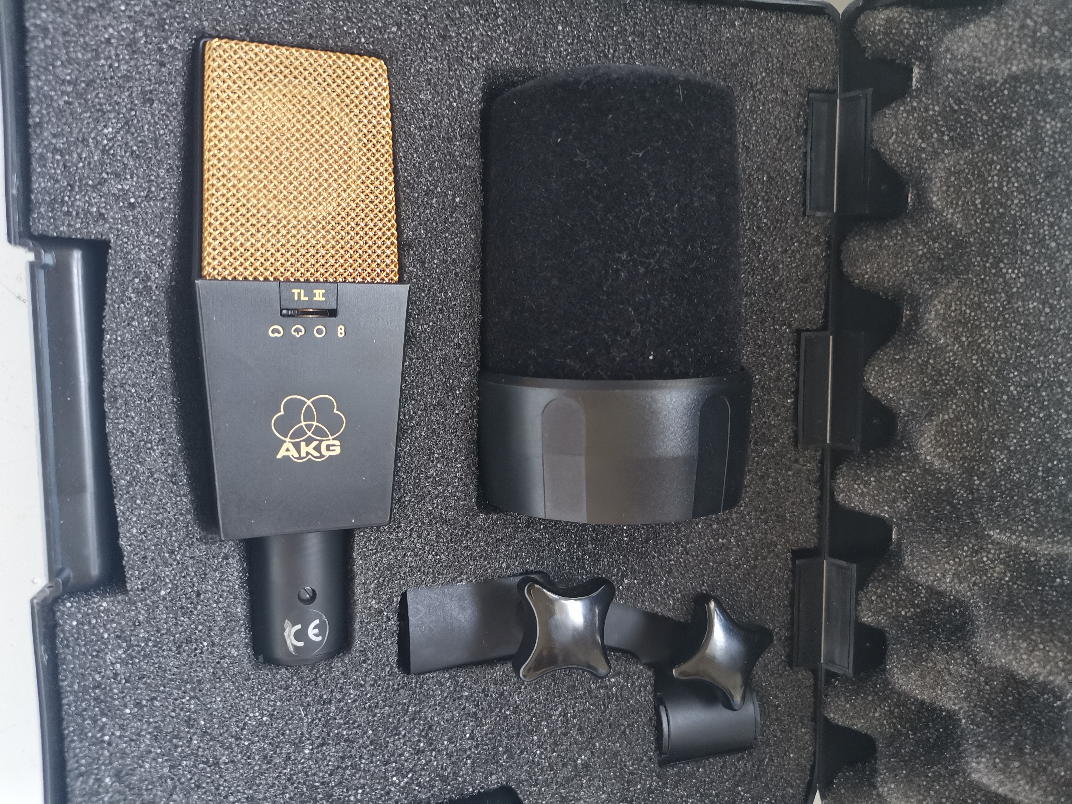 Micro akg c414uls TL2