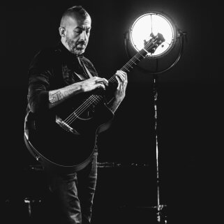 Jon_Gomm_ Ibanez_moti Jon_Gomm_ Ibanez_moti