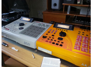 Akai MPC2000XL (32545)