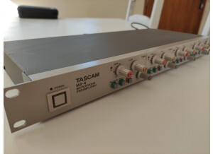 Tascam MX-4 (78423)
