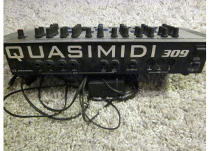Quasimidi Rave-O-Lution 309 (94819)