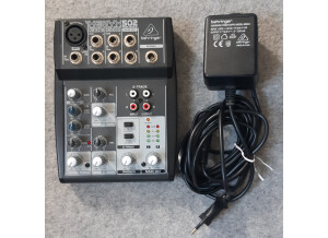 Mixer_Behringer_1
