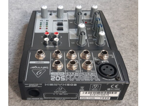 Mixer_Behringer_3