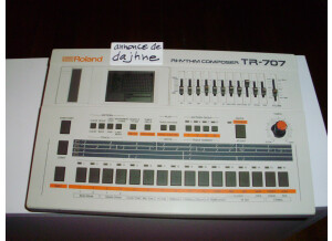 Roland TR-707 (27879)