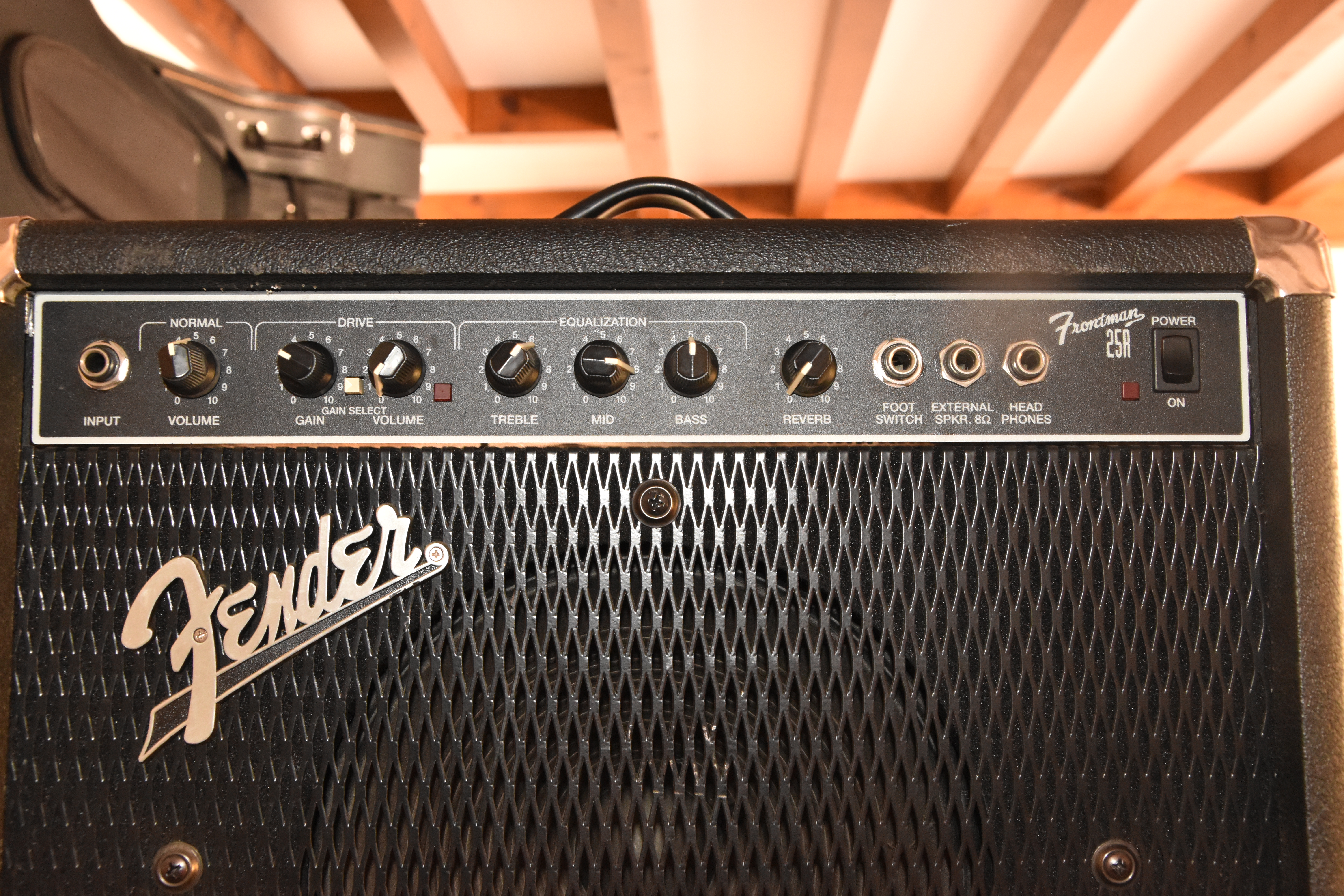 Fender frontman store 25r pr 225