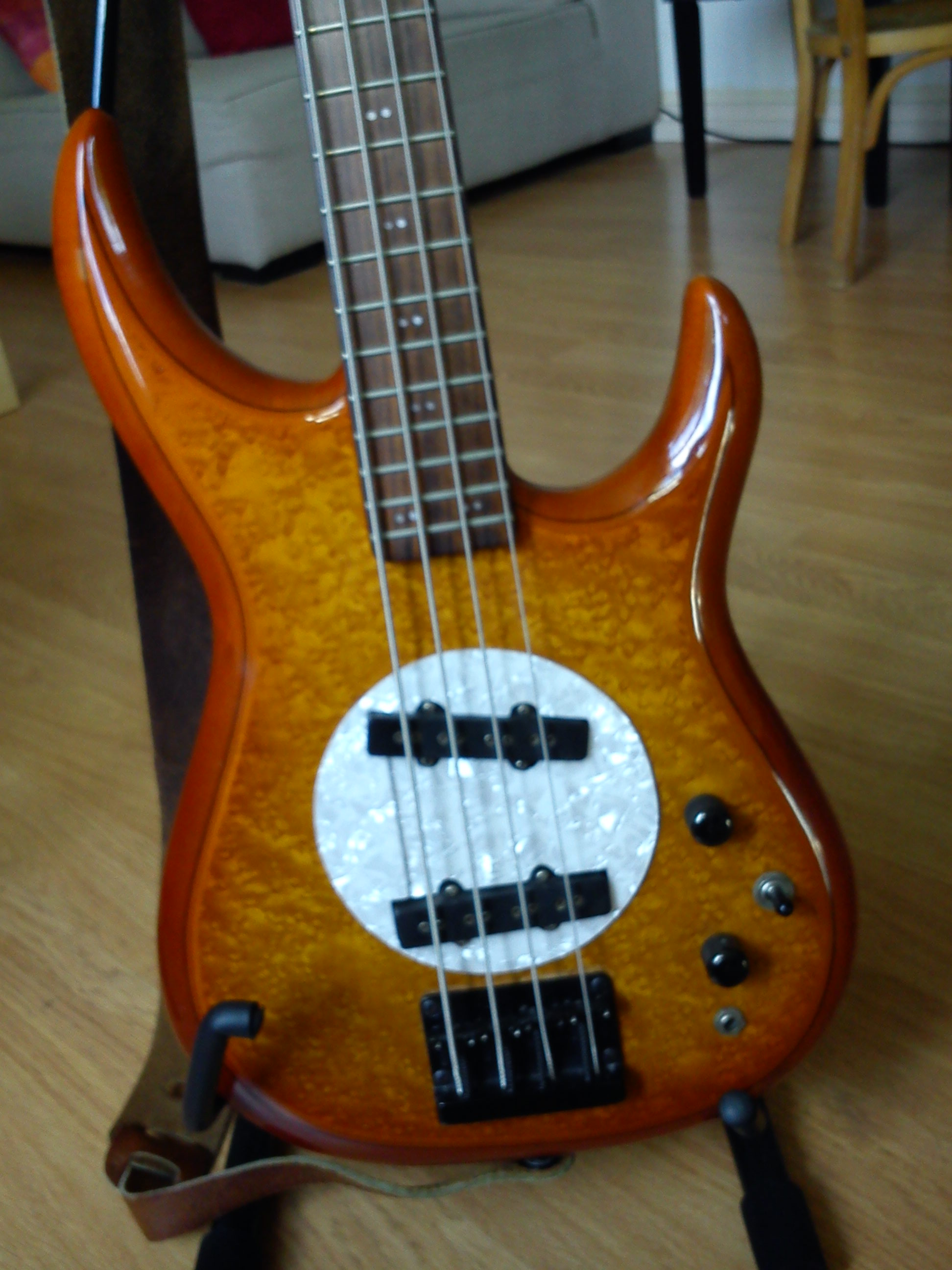 VINTAGE BASSE  ARIA PRO 2  LIBRA SERIES  LBB CST MADE IN JAPON 1980