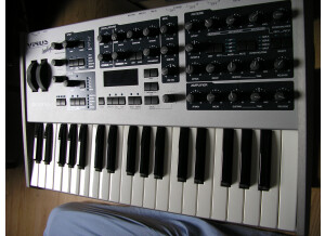 Access Music Virus Indigo (41196)