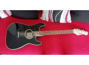 Fender Stratacoustic [2000-2005]