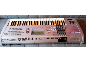 Yamaha MOTIF 6