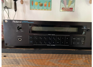 Roland JV-1080 (21189)
