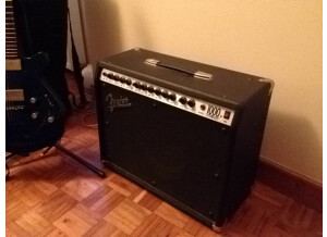 Fender Roc Pro 1000 (53152)