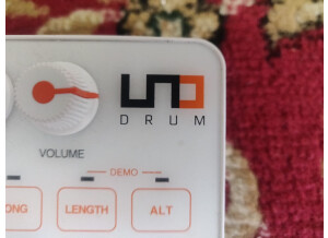 IK Multimedia UNO Drum