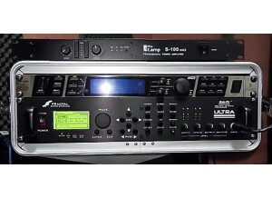 Fractal Audio Systems Axe-Fx Ultra (8963)