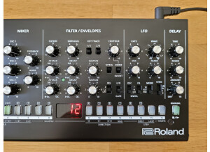 Roland SE-02 (31653)
