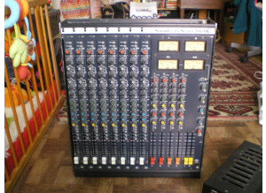 Soundcraft 200SR (2033)