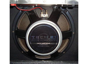 Tech 21 Trademark 60 1x12 (40822)
