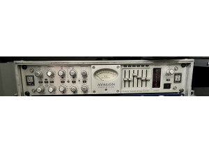 Akai Professional MPC Live II (88952)