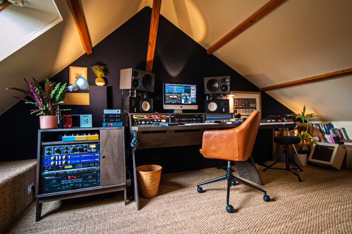 Instruments et matériels audio : Studio Avant-Garde 01