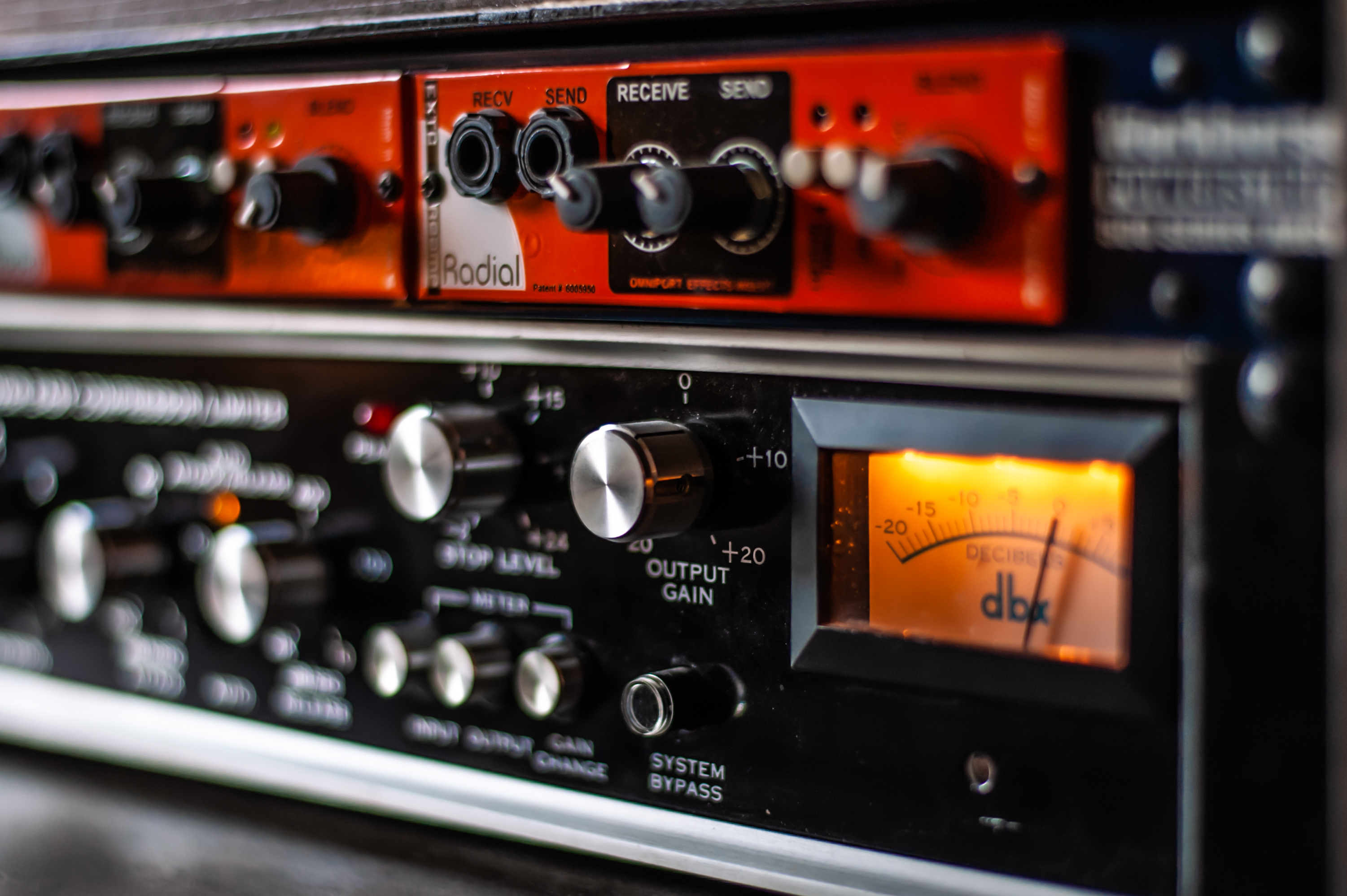 Instruments et mat&eacute;riels audio : Studio Avant-Garde 03