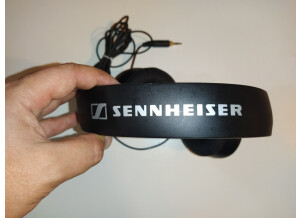 Sennheiser HD 205