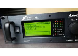 Fractal Audio Systems Axe-Fx II (67524)