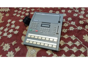 Alesis HR-16 (73888)