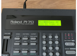Roland R-70 (60904)