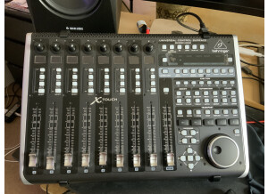 Behringer X-Touch (54715)