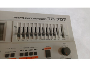 Roland TR-707 (70494)