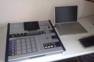 Roland MV-8800