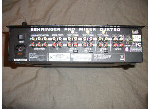 Behringer [Pro Mixer Series] DJX750