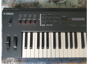 Yamaha MX49 (26000)