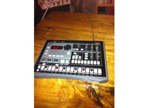 Korg ElecTribe Em-1 (53603)