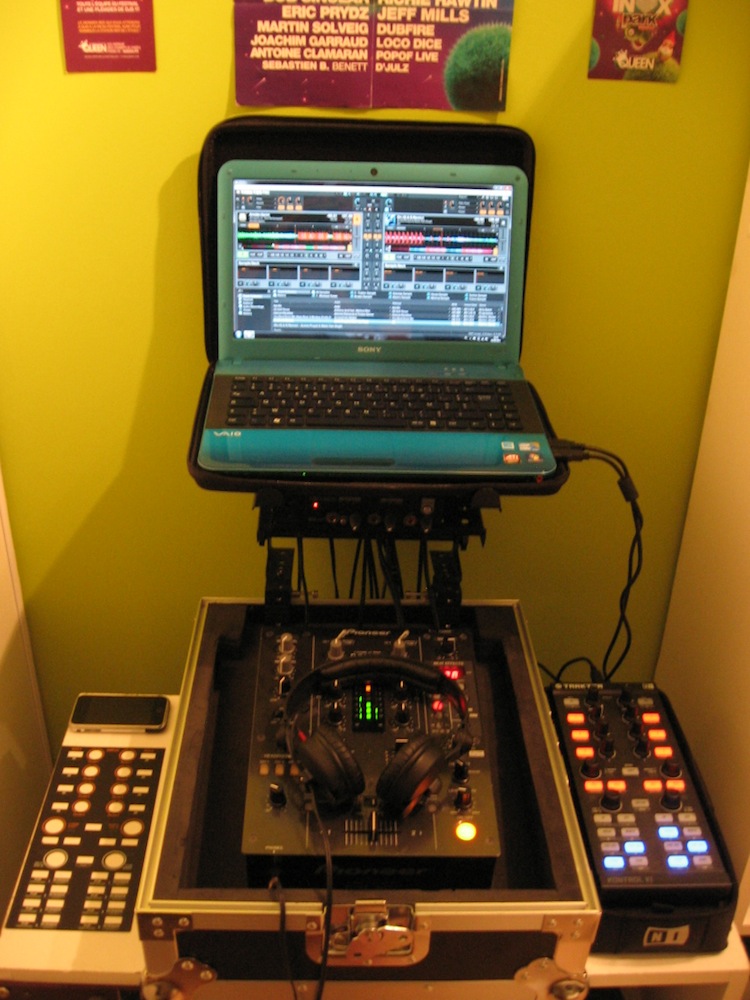 Native Instruments Traktor Kontrol X1