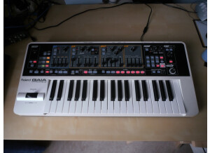 Roland GAIA SH-01 (76839)